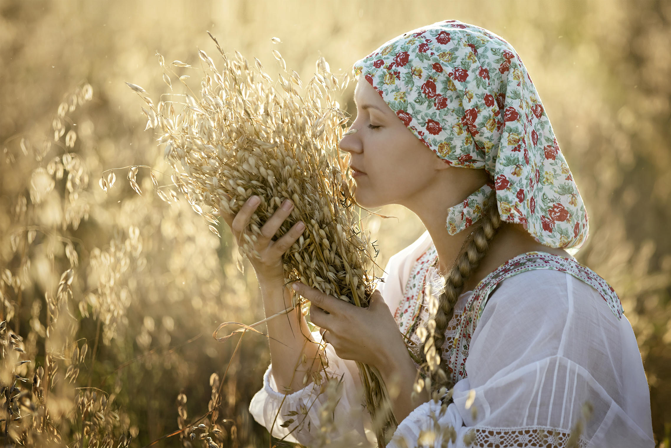 Photo Women in Slavic costumes in Niigata