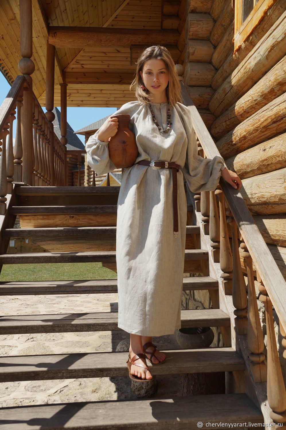 Girls in Slavic costumes in Niigata